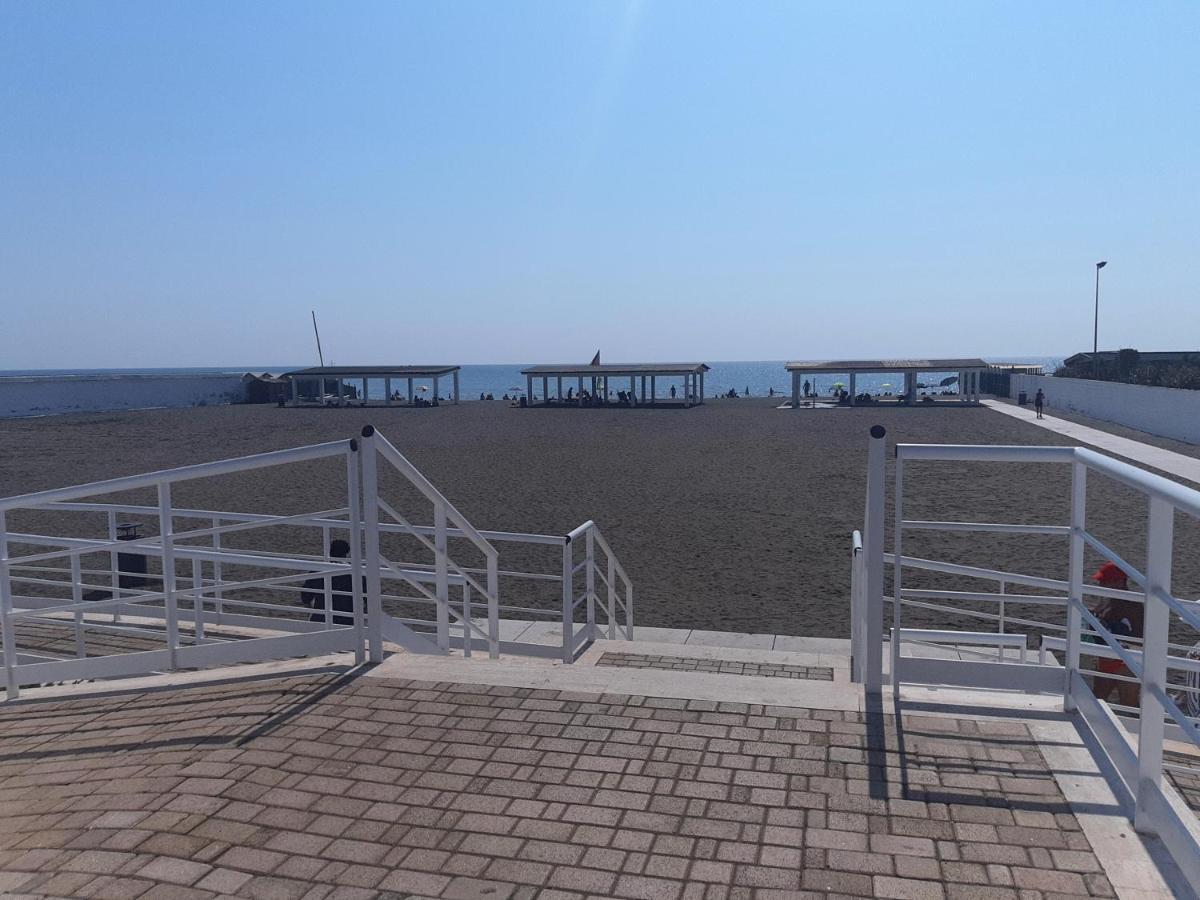 Villino Dei Coralli Lido di Ostia Eksteriør billede